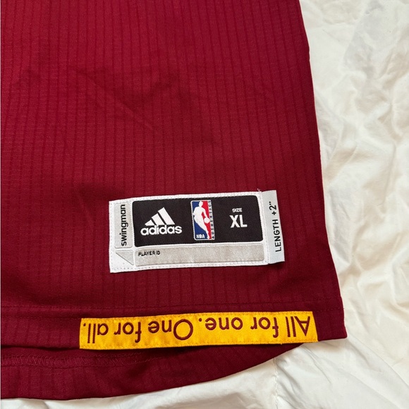 VINTAGE Cavaliers Mozgov Jersey - Picture 2 of 5